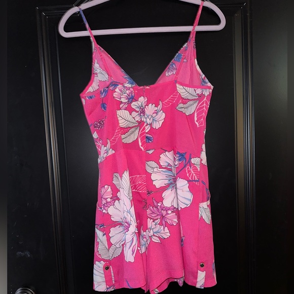 Like NEW Yumi Kim Lea Floral Romper with pockets in pink size S - Picture 4 of 7